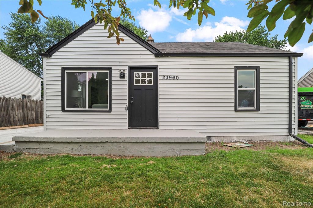 23960 Trombley Street, Clinton charter township
