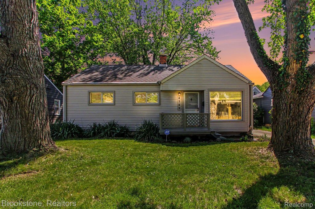 4142 Royal Avenue, Berkley city