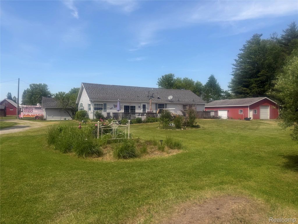 5716 Falkenbury Road, Deerfield township