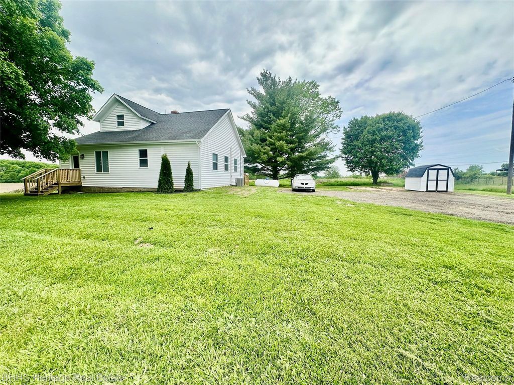 5435 Byron Road, Howell township