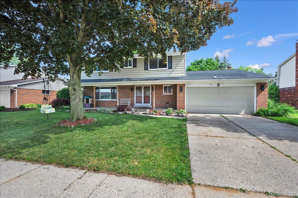 16625 Monticello Drive, Clinton charter township