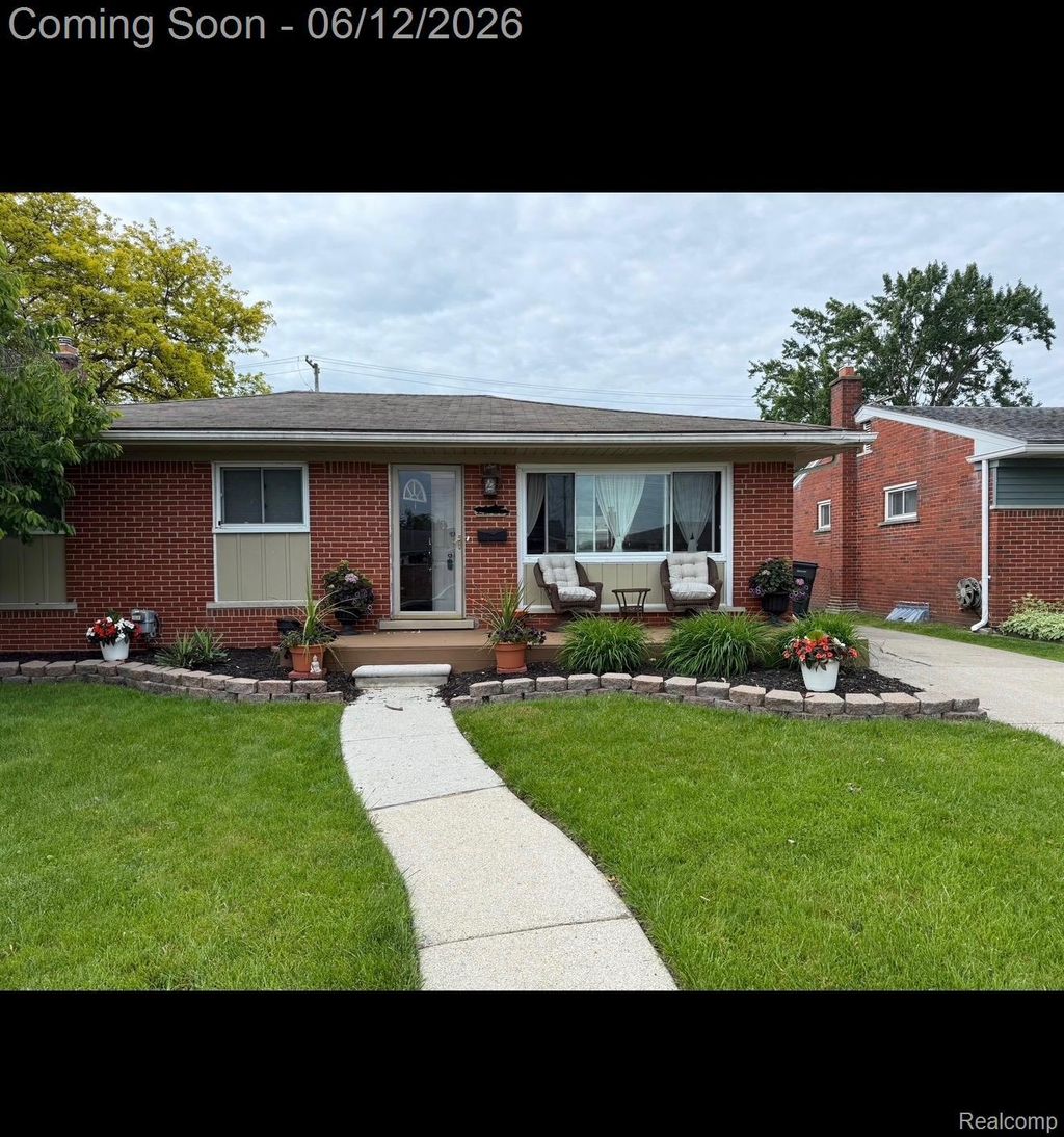 21736 Timberidge Street, St. Clair Shores city