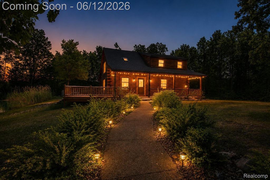 5432 N 7 Mile Road, Pinconning township