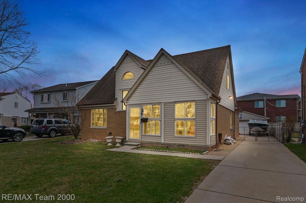 3 Morross Court, Dearborn city
