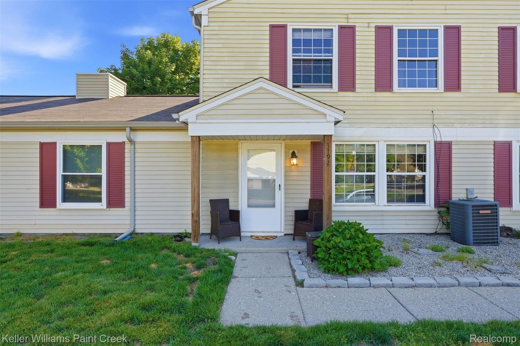 3192 Beechtree Court, Lake Orion