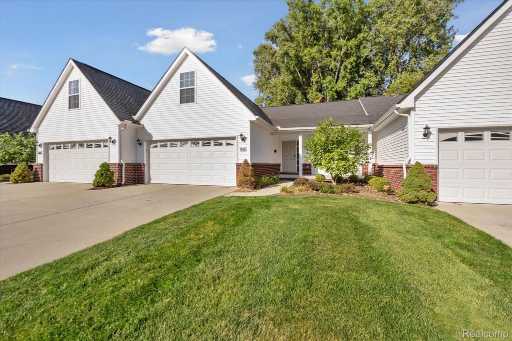 816 Nelsons Ridge Drive, Howell city