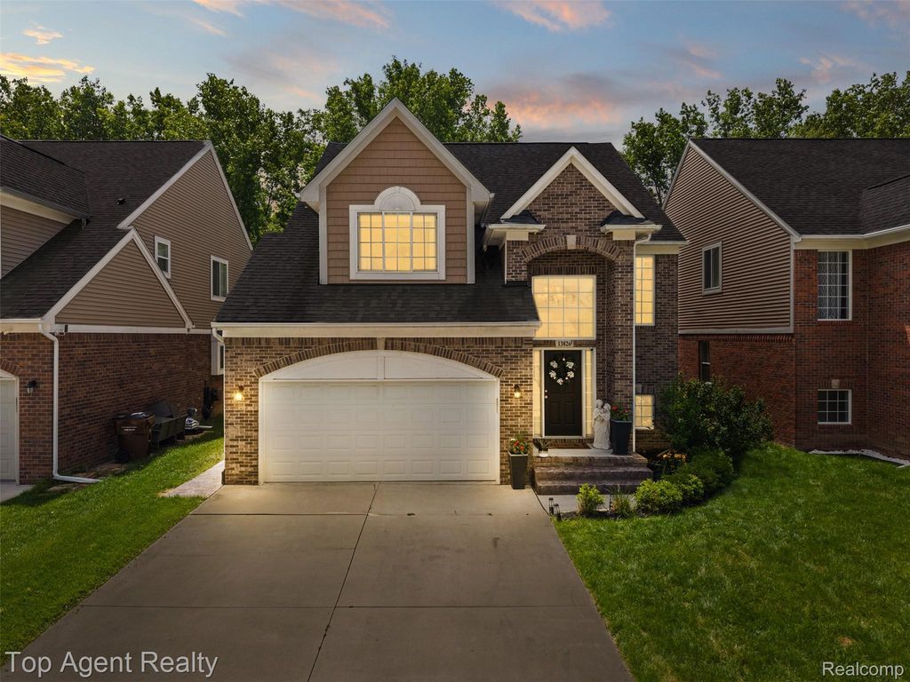 13826 Grandeur Avenue, Shelby charter township