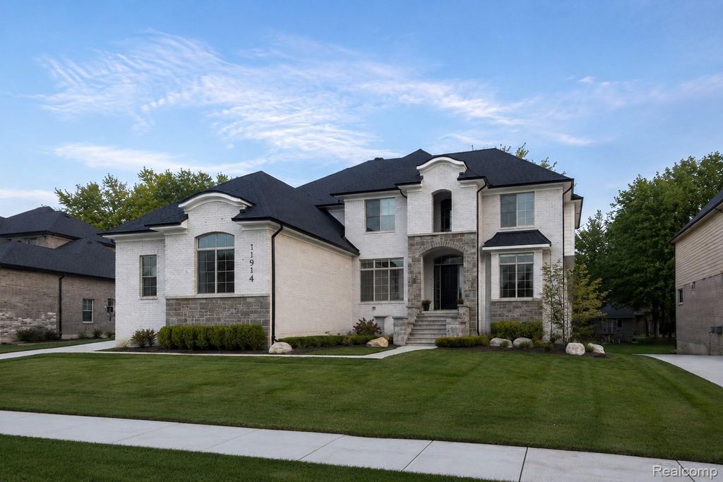 11914 Encore Court, Shelby charter township