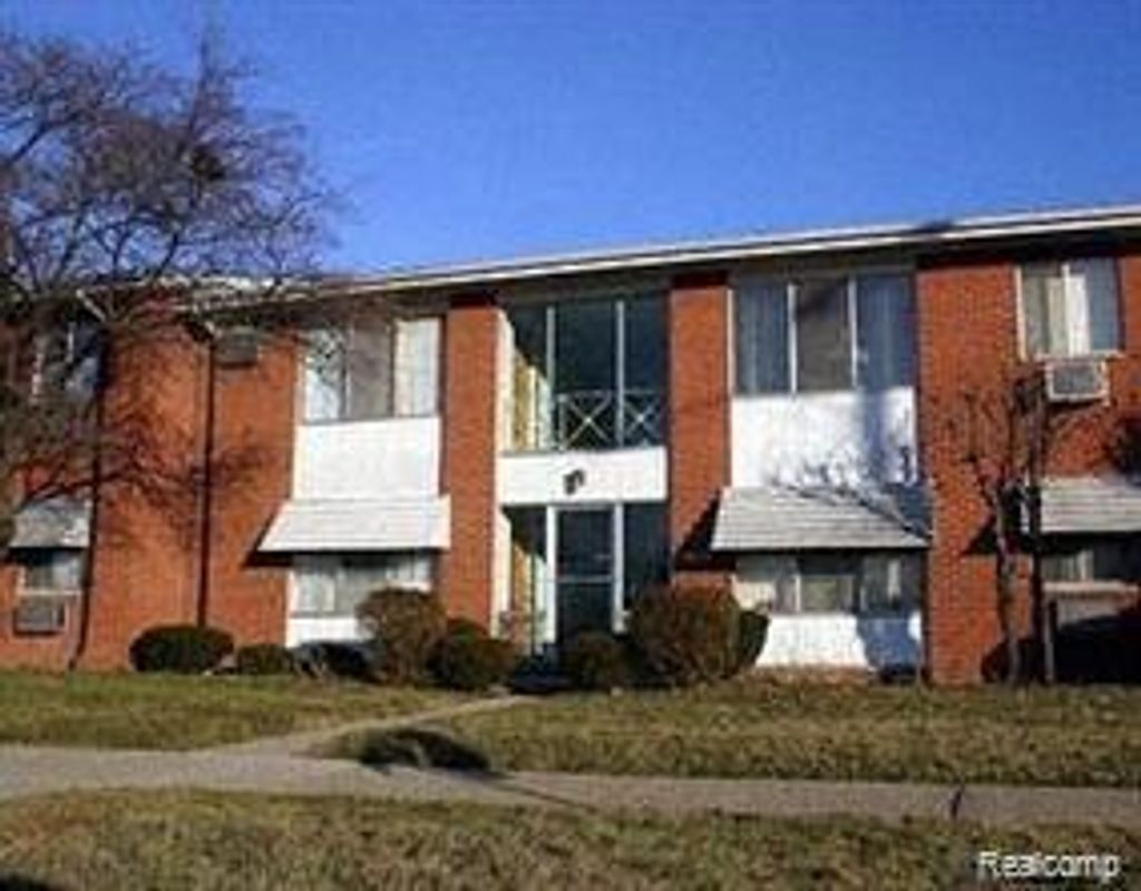 18510 W Chicago, Detroit