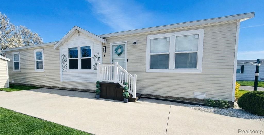37886 Wolcott Lane, New Haven village