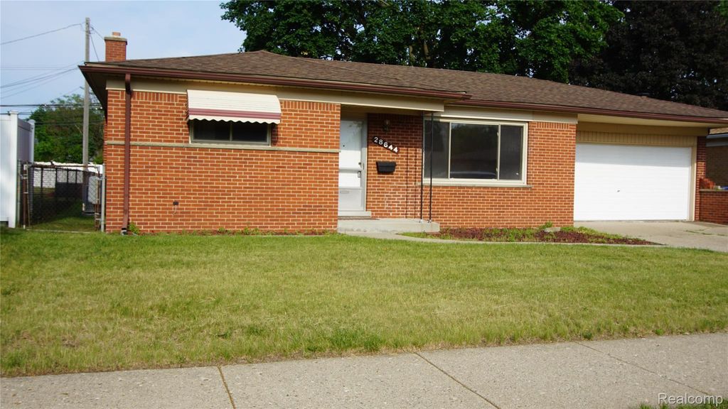 28644 Grobbel Avenue, Warren city
