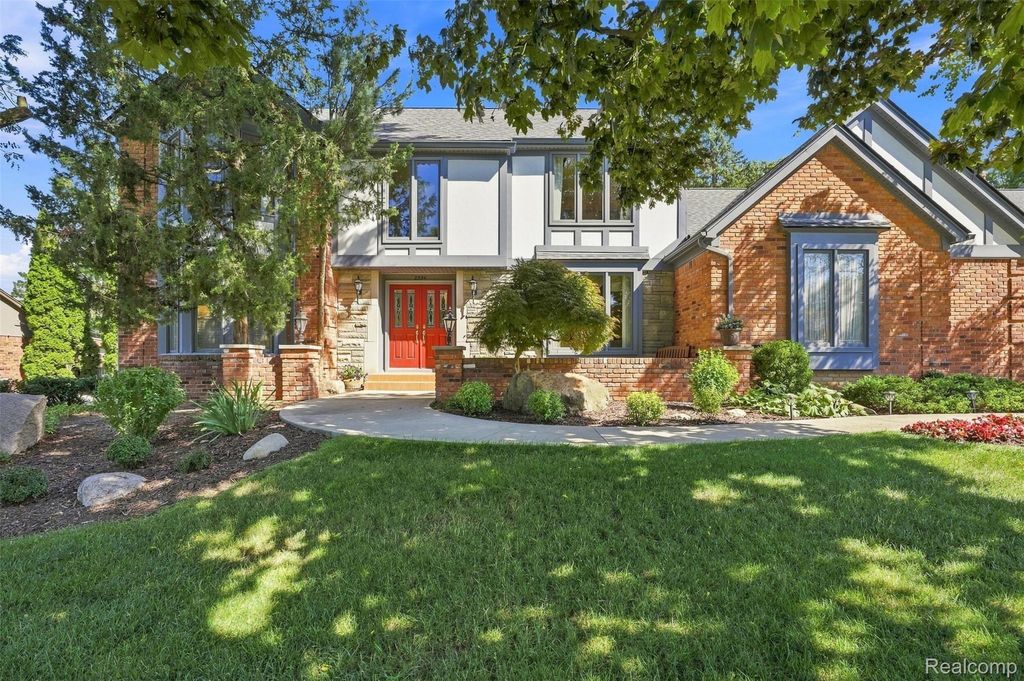2534 Topsham Drive, Rochester Hills city
