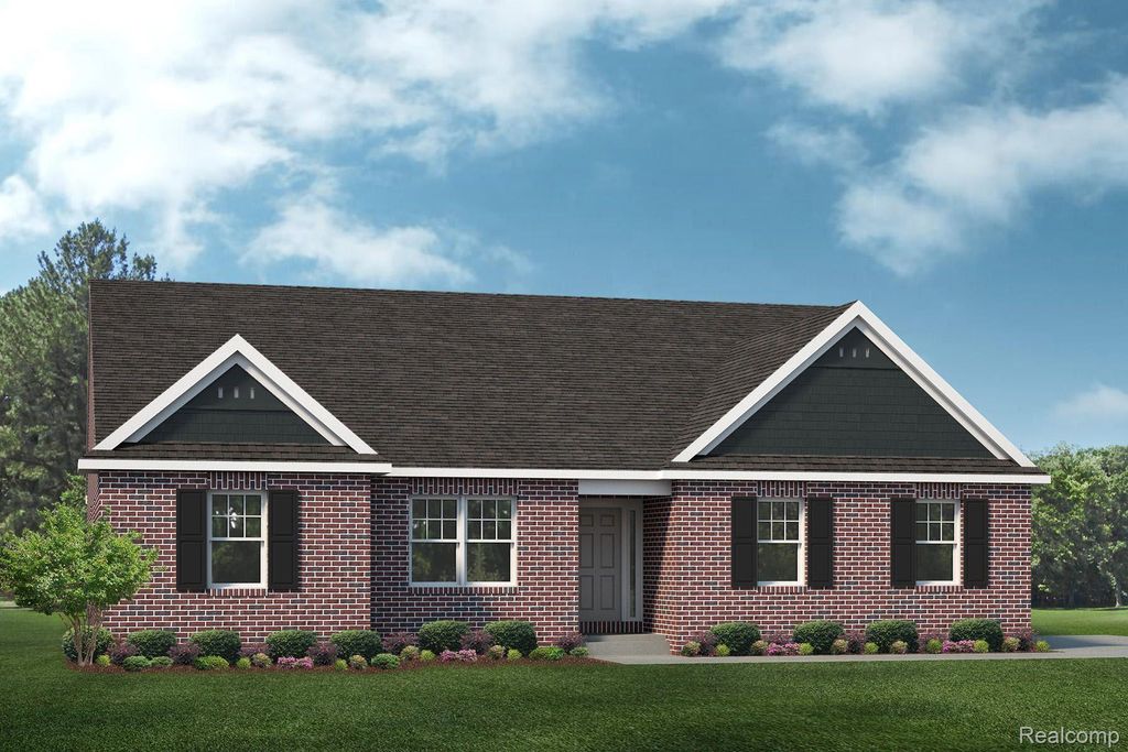 5630 Fir Court, Almont township