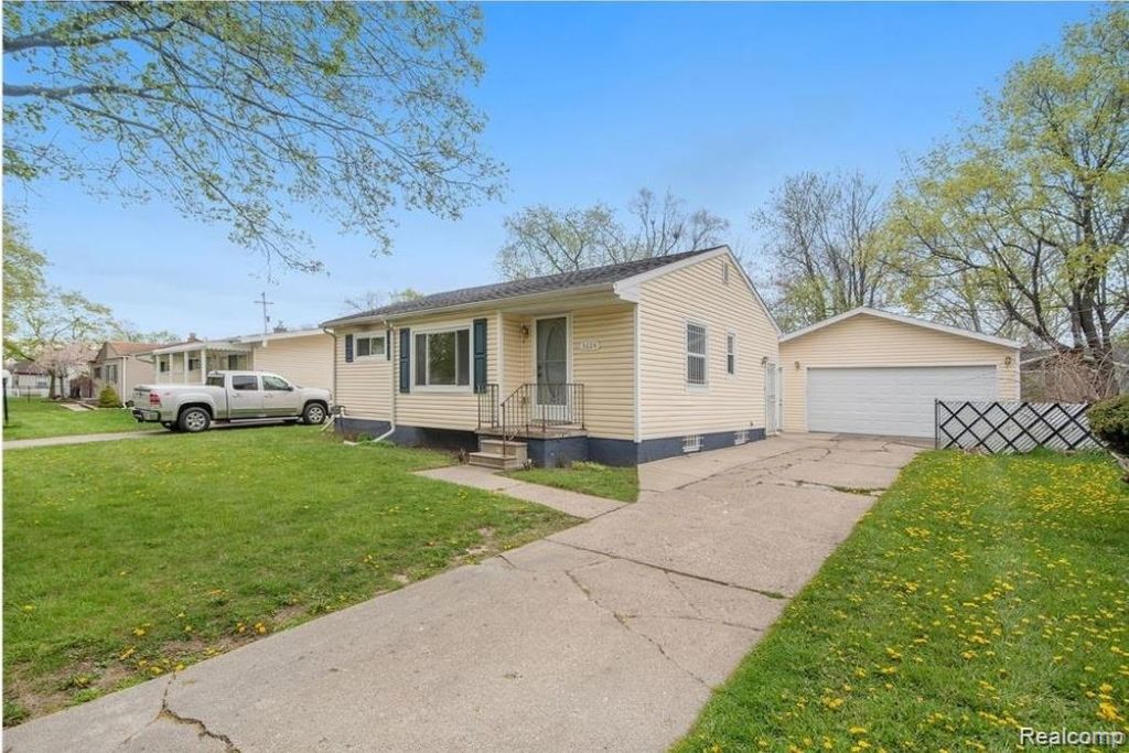 3624 Lynn Street, Flint city