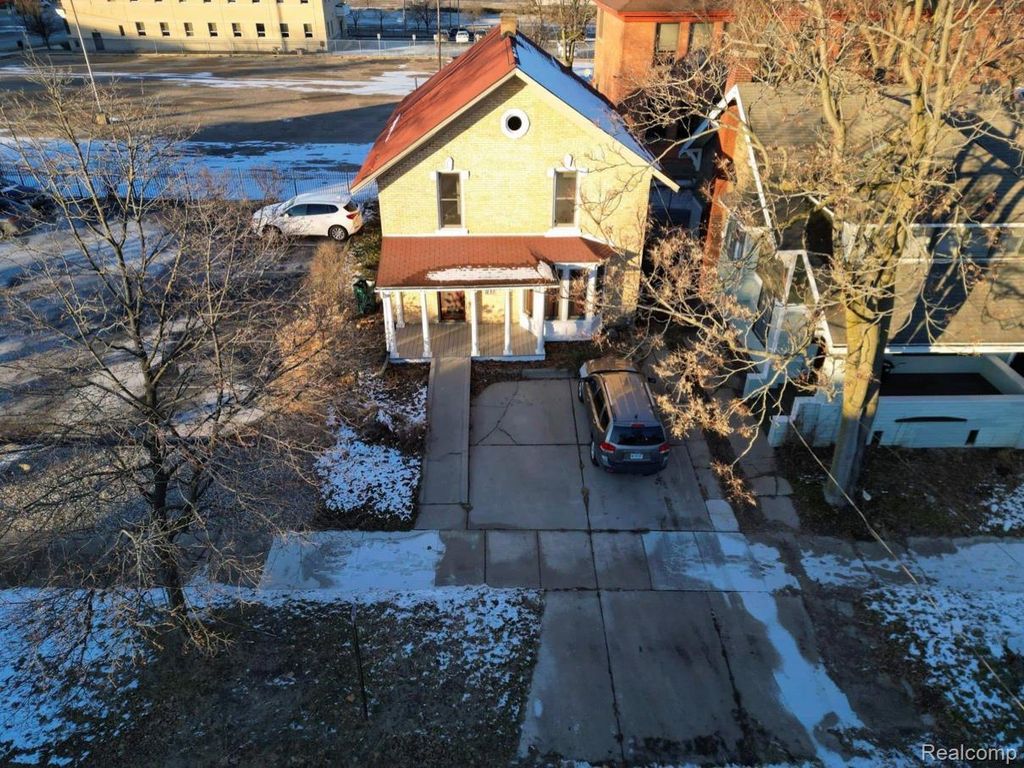 217 E Hillsdale Street, Lansing city