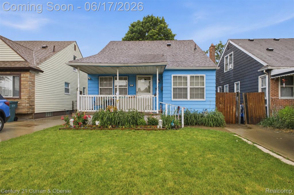 1854 Pagel Avenue, Lincoln Park city