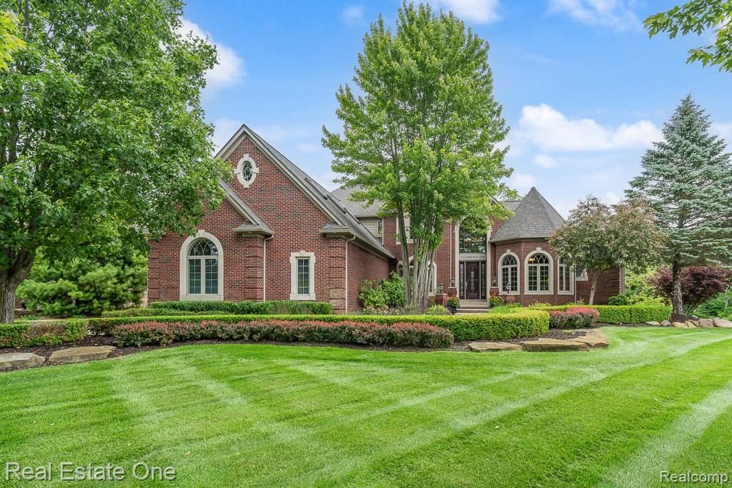 2737 Pebble Beach Drive, Oakland charter township