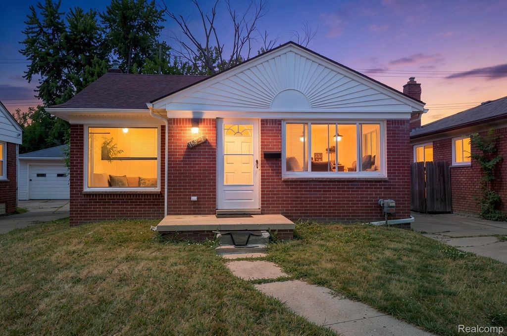 16821 E 8 Mile Road, Eastpointe city