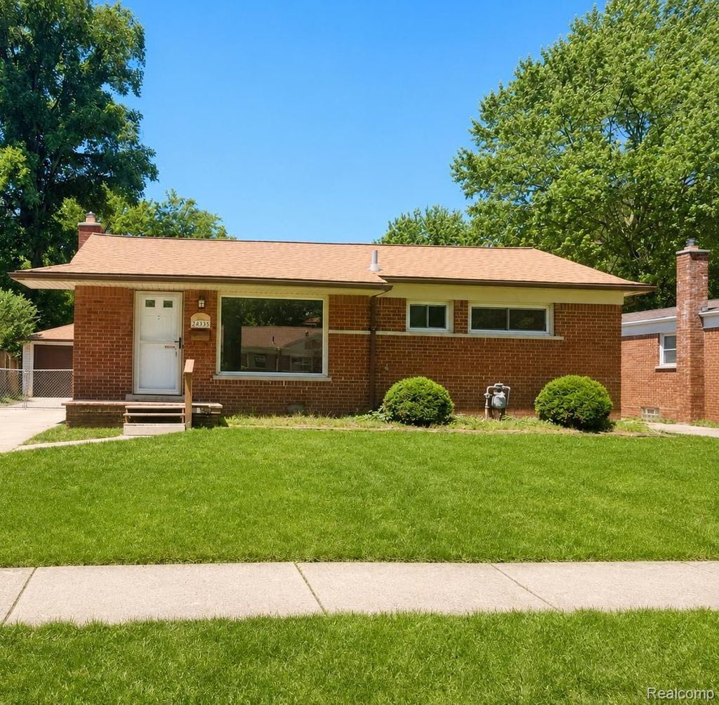 24335 Cottage Lane, Warren city