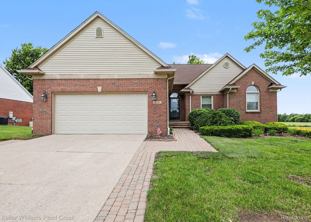 8183 Prestwick Lane, Washington