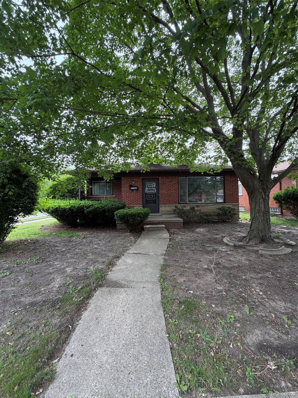 23750 Wildwood Street, Oak Park city