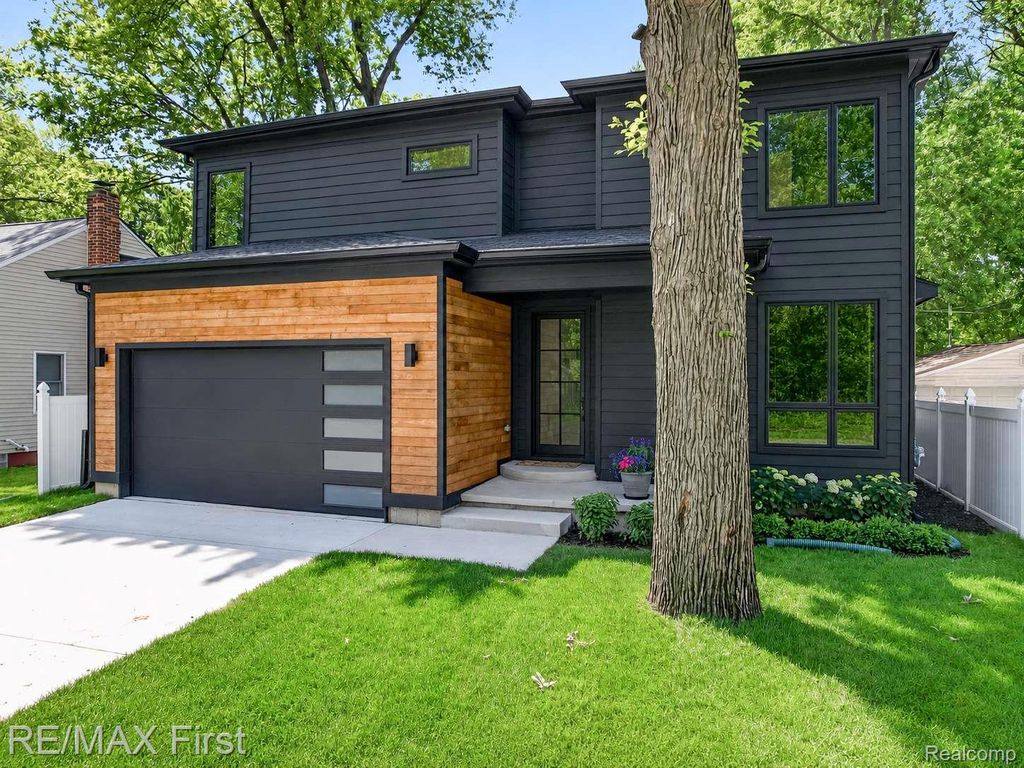 1037 Butternut Avenue, Royal Oak city