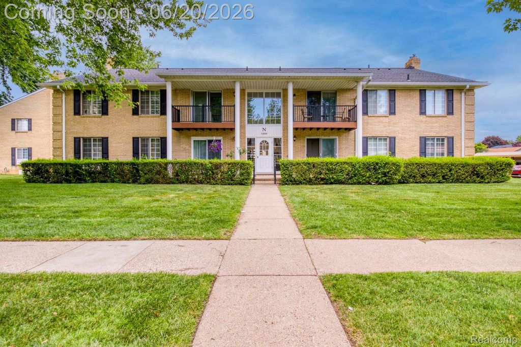 11845 Ina Drive, Sterling Heights