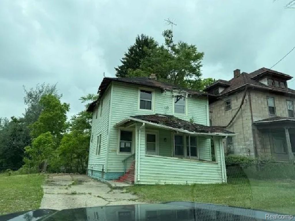 420 E Dayton Street, Flint city