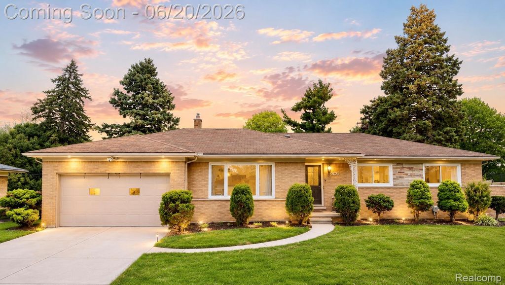 37542 Andrew Drive, Sterling Heights city