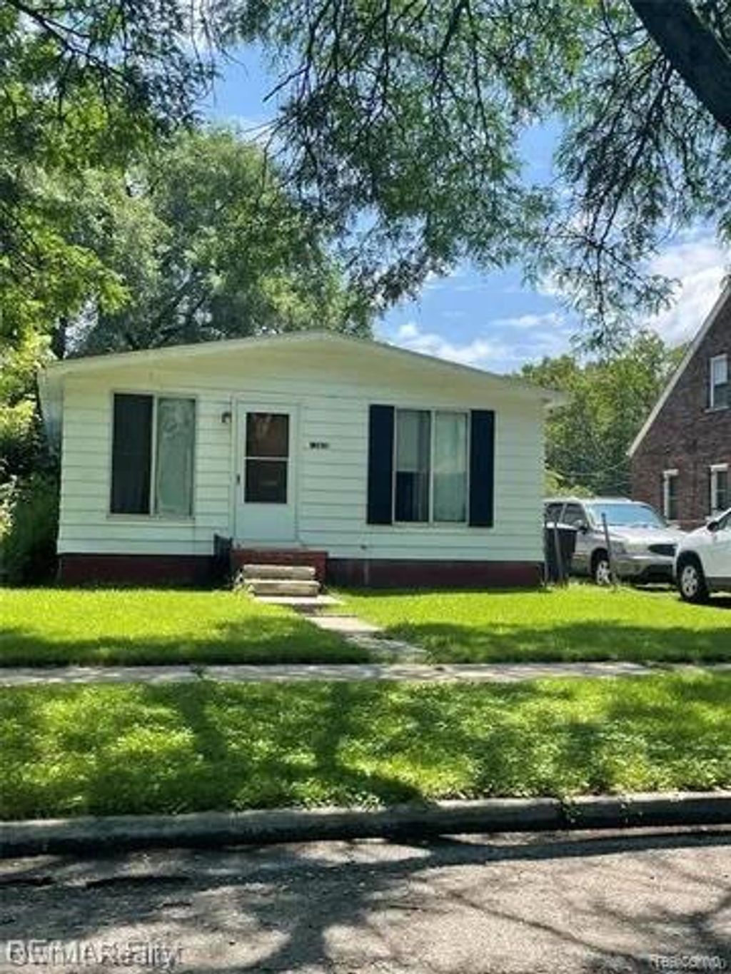 12920 E Canfield Street, Detroit