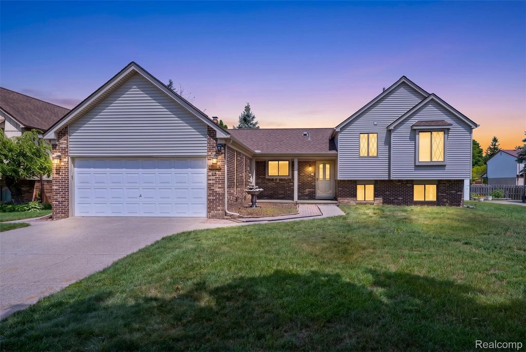 3703 Alderdale Drive, Sterling Heights city