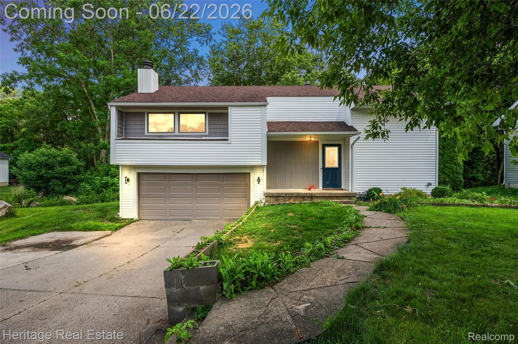 10857 Center Road, Grand Blanc city