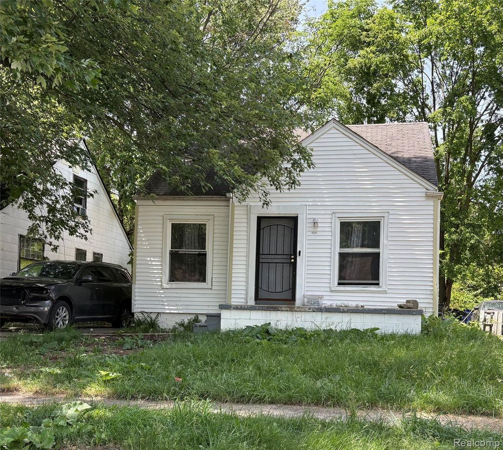 9251 Minock Street, Detroit city
