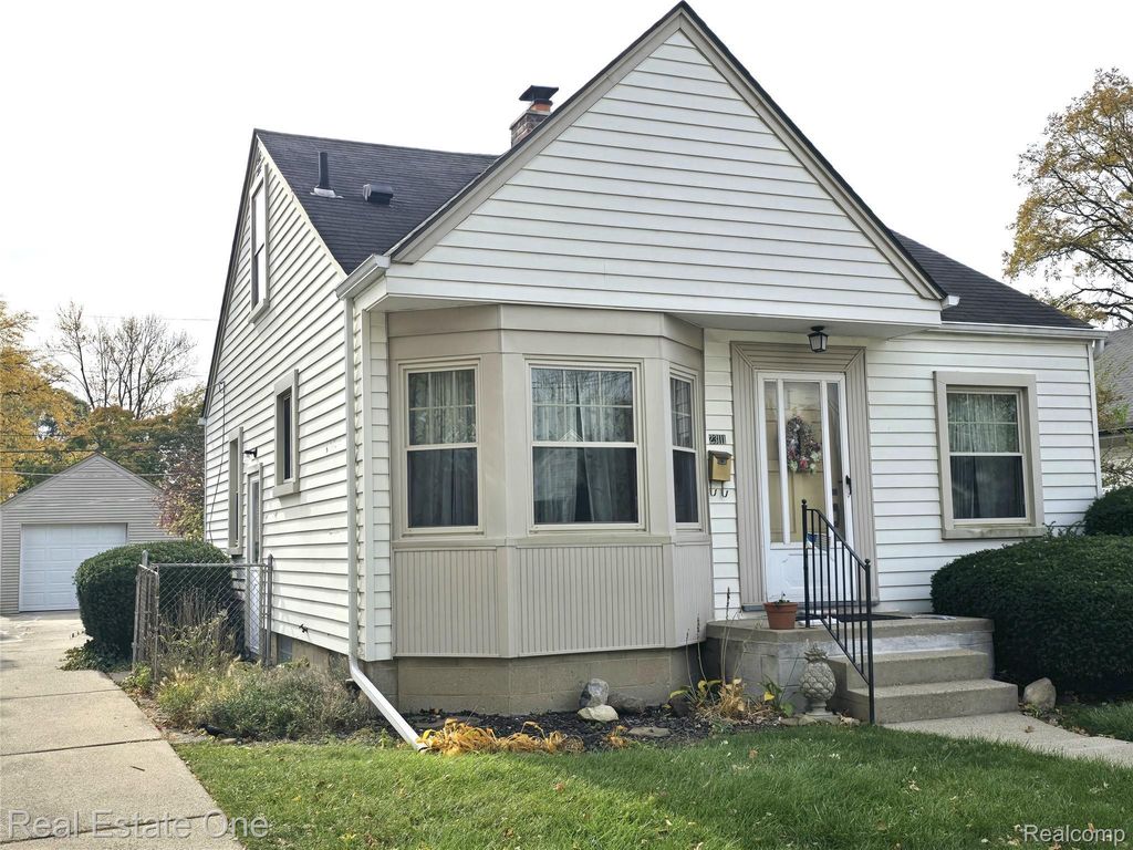 23111 Cleveland Street, Dearborn city