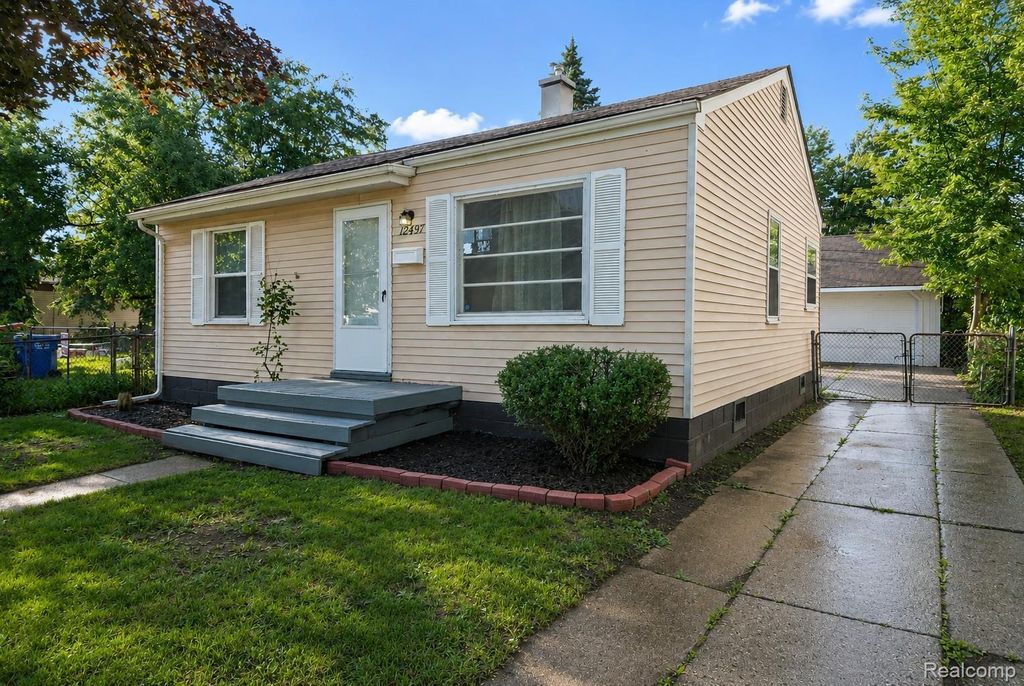 12497 Prospect Avenue, Warren city