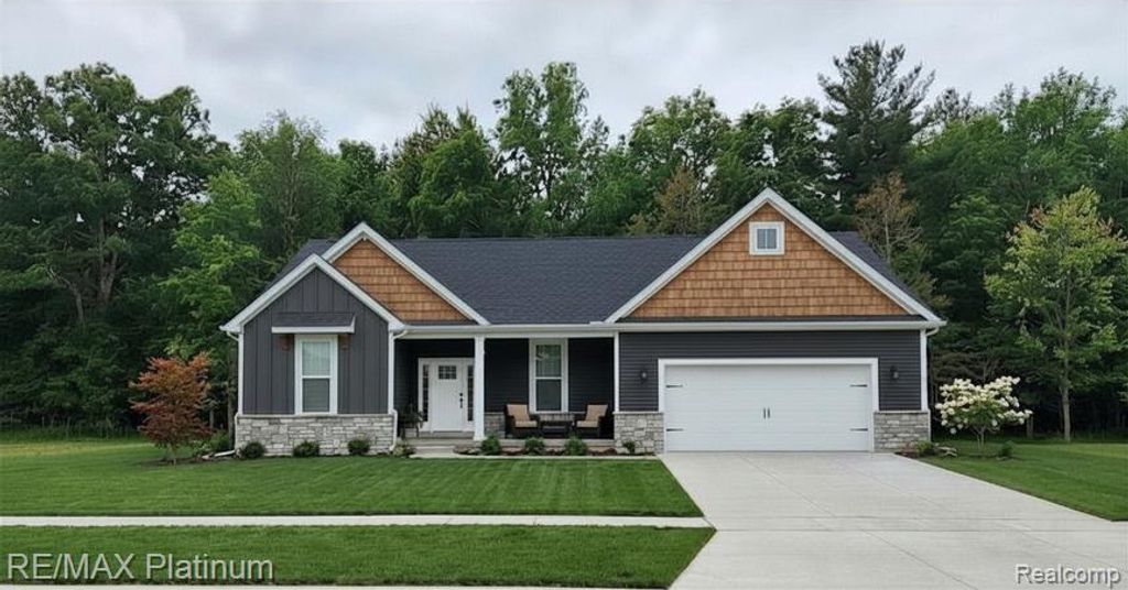 13283 Westwinds Drive, Fenton charter township