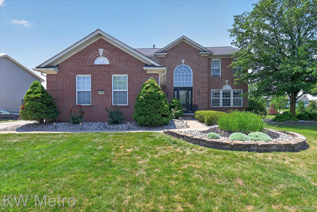 27886 Bluebird Drive, Huron charter township