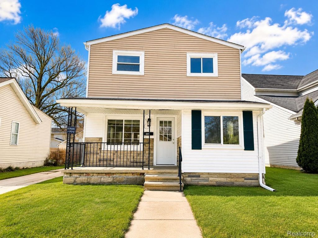 7236 Studebaker Avenue, Warren city