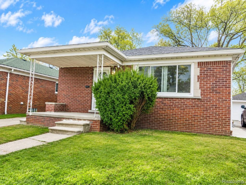 7140 Iowa Street, Detroit city
