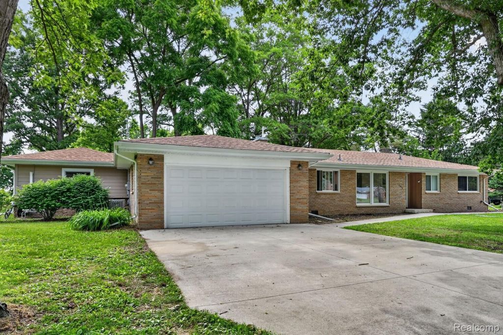 4877 Orchard Lane, Rush township