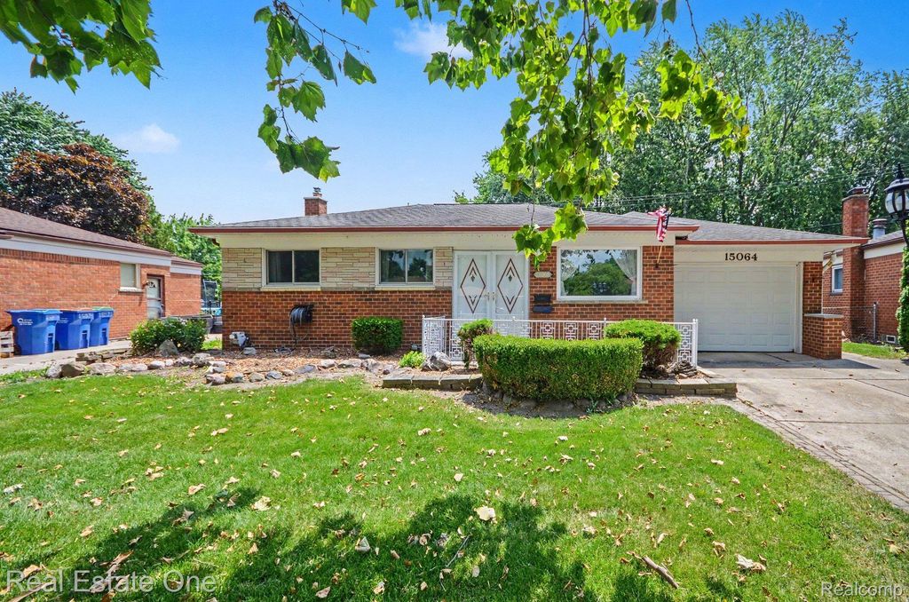 15064 Masonic Boulevard, Warren city