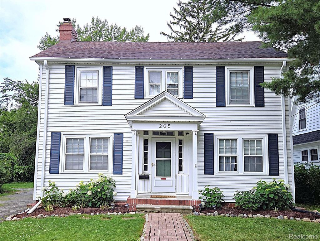 205 E Iroquois Road, Pontiac city