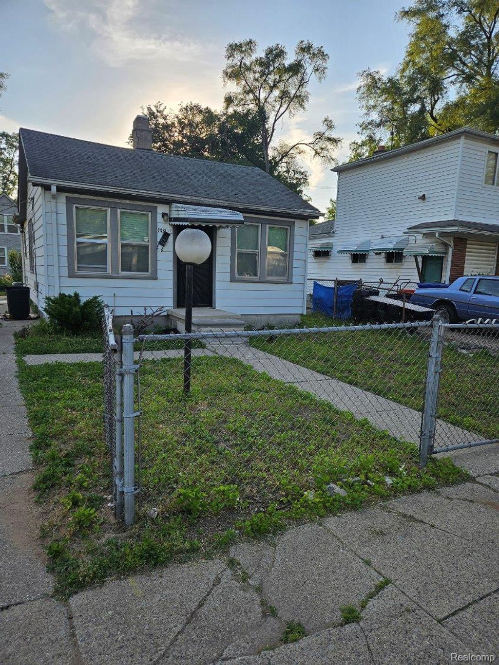 21033 Glen Lodge Road, Royal Oak charter township