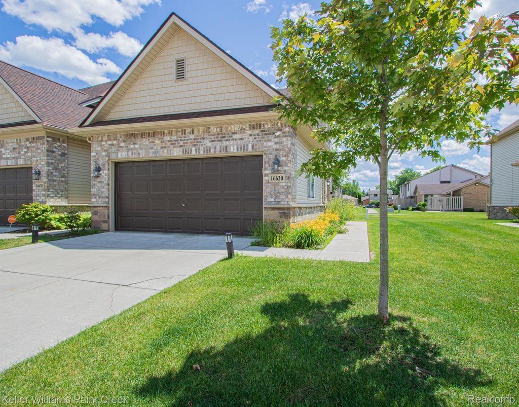 16620 Savor Lane, Clinton charter township