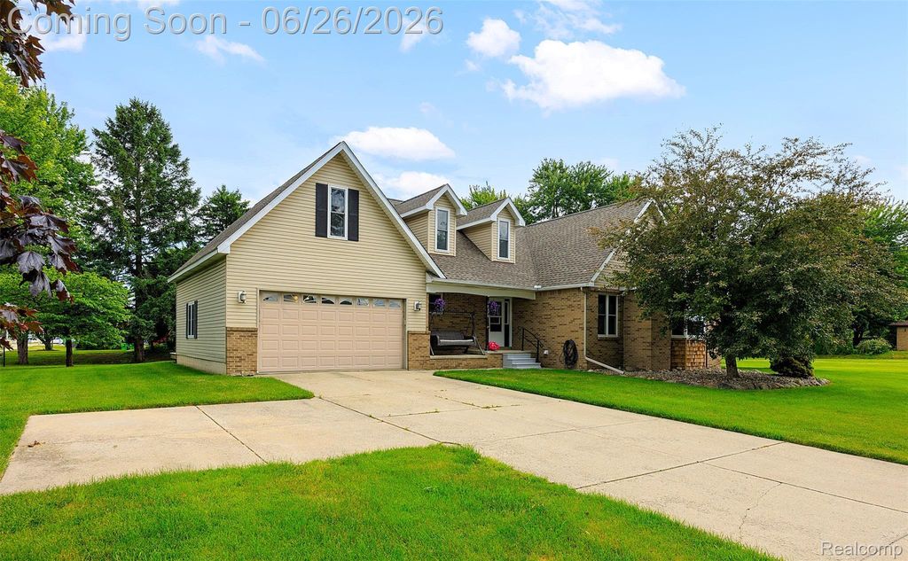 18570 Hollie Drive, Macomb township