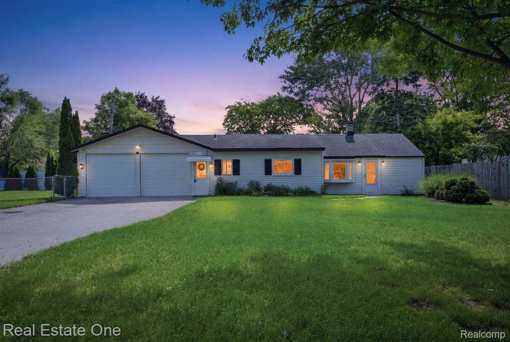 3003 Longview Avenue, Rochester Hills city