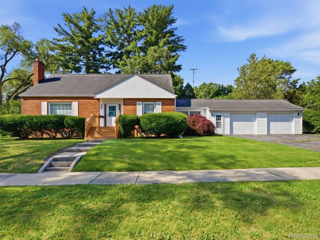 3707 Sunset Drive, Flint city