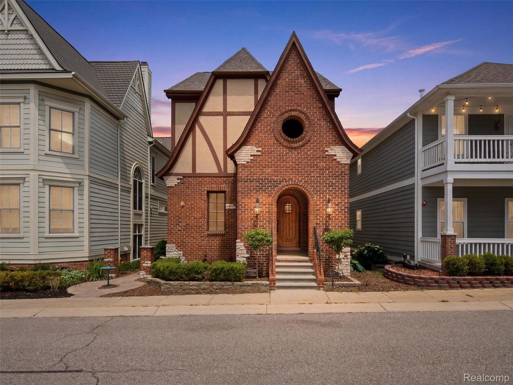 3875 Andover Avenue, Auburn Hills