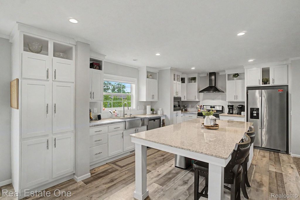6435 Prince Blvd, Tyrone township