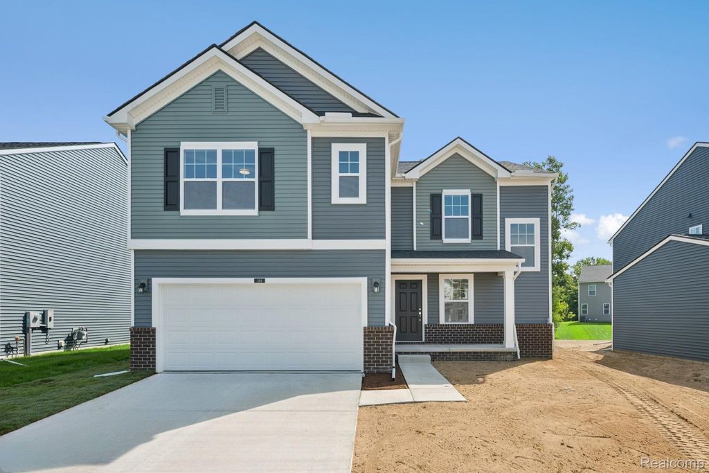 368 Edge Brook Drive, Holly township